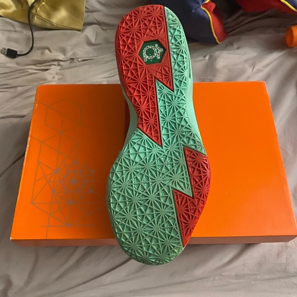 Nike Kd 6 Christmas - Picture 5 of 5